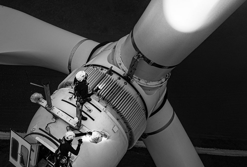 LIGHT FOR EXTREME SITUATIONS