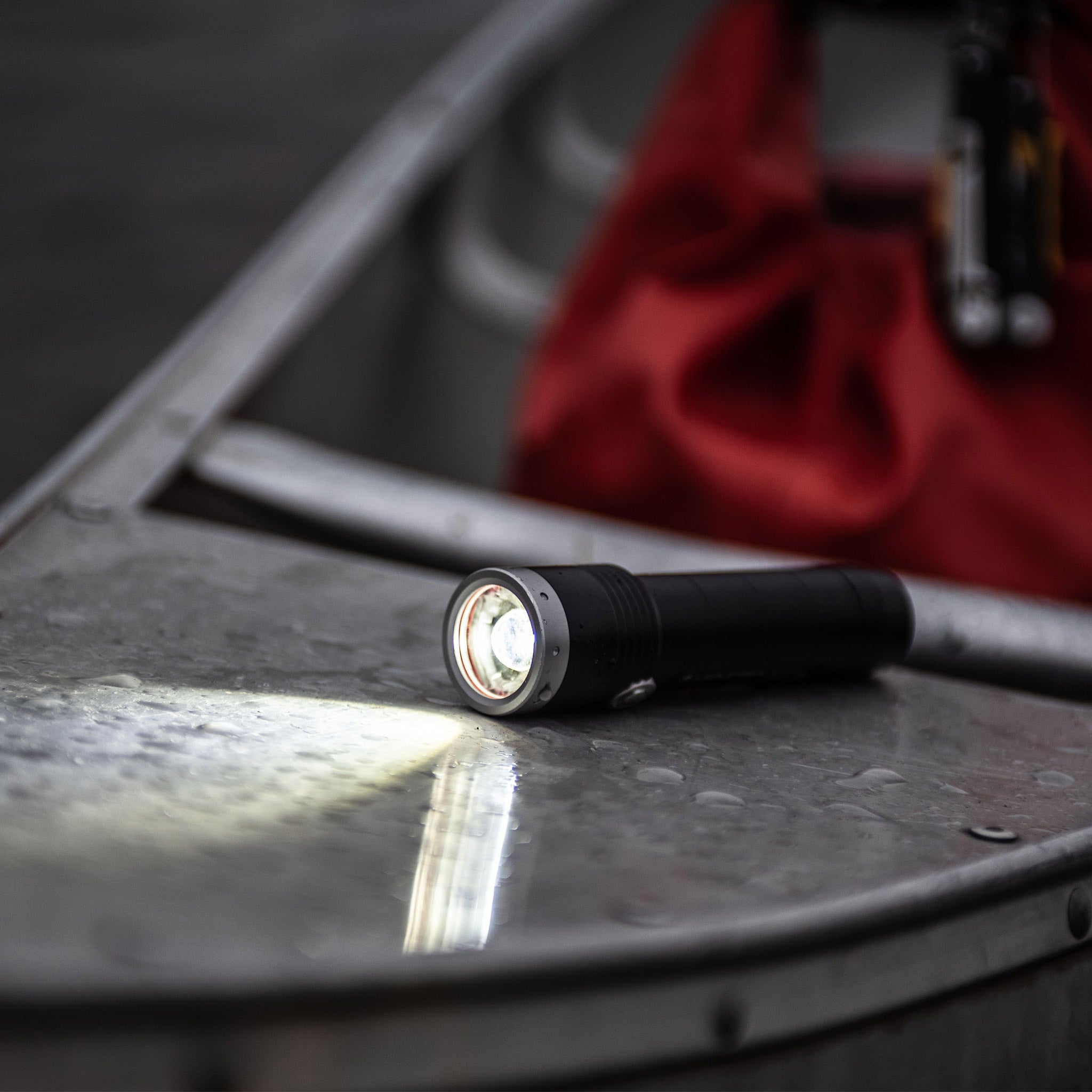 MT10 Rechargeable Torch and FLEX3 18650 Power Bank Charger Bundle