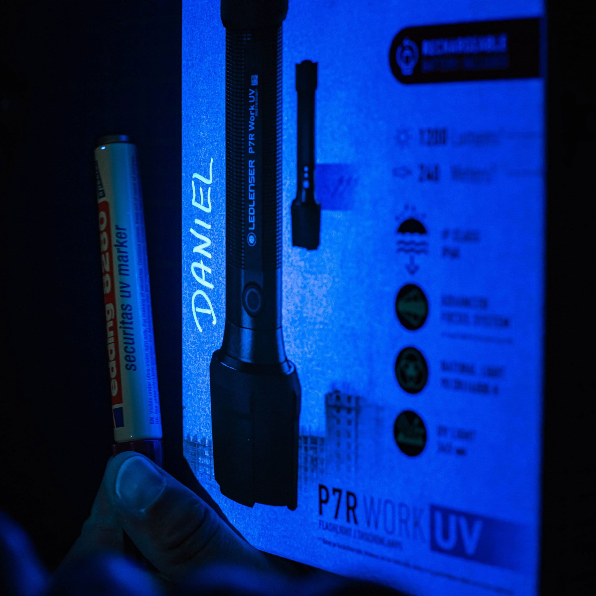 P7R Work UV Rechargeable Torch 2020, 1200 Lumens