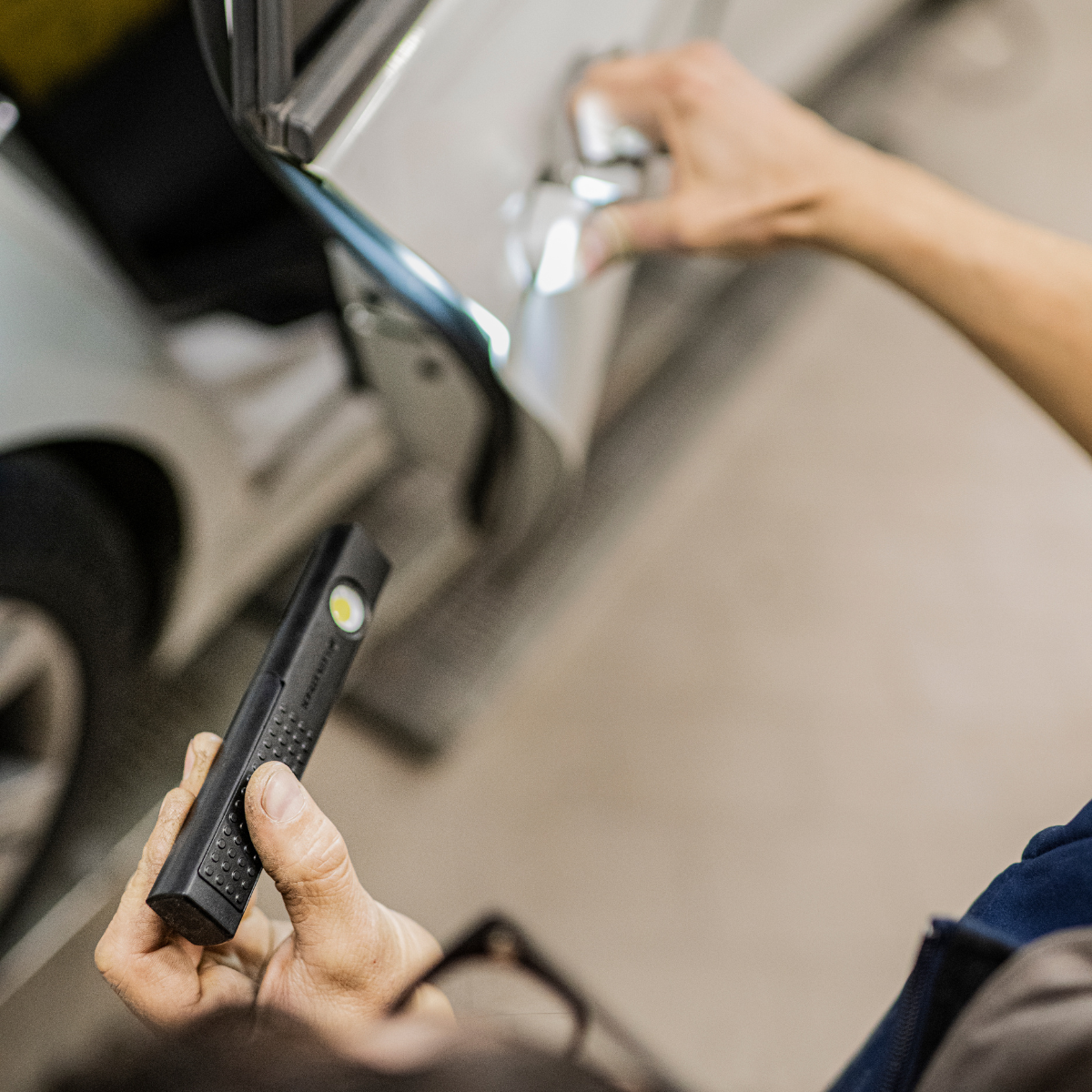 W4R WORK Rechargeable Inspection Light, 220 Lumens